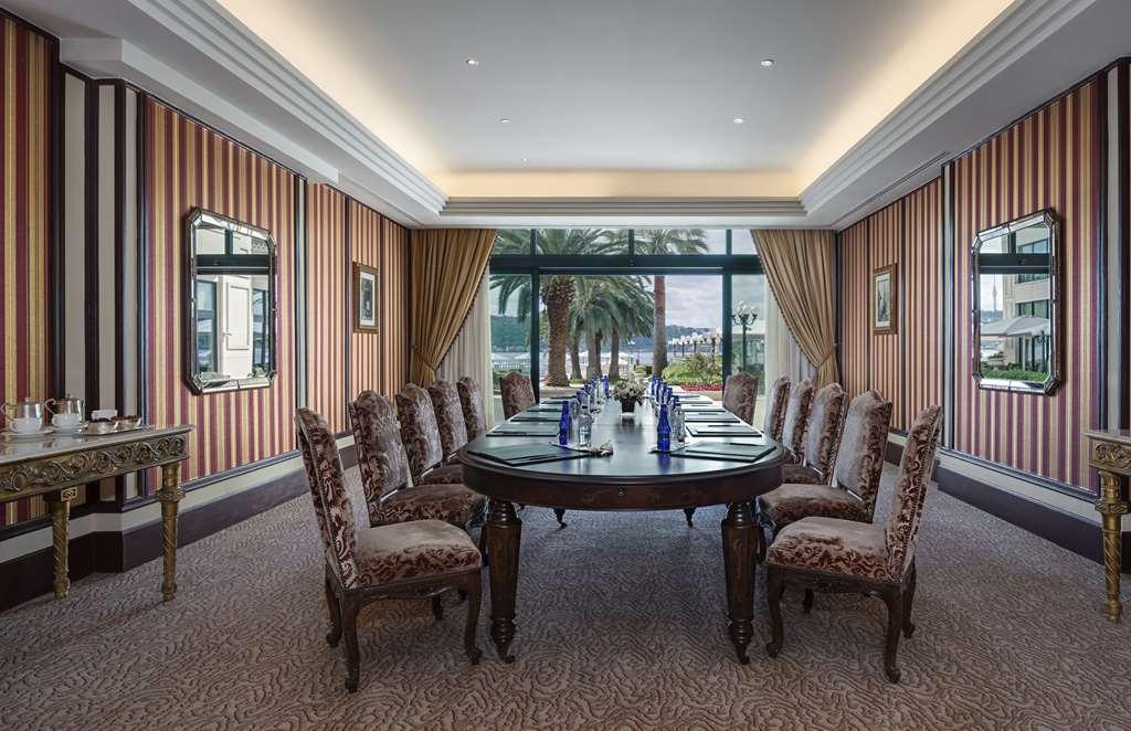 Ciragan Palace Kempinski Hotel